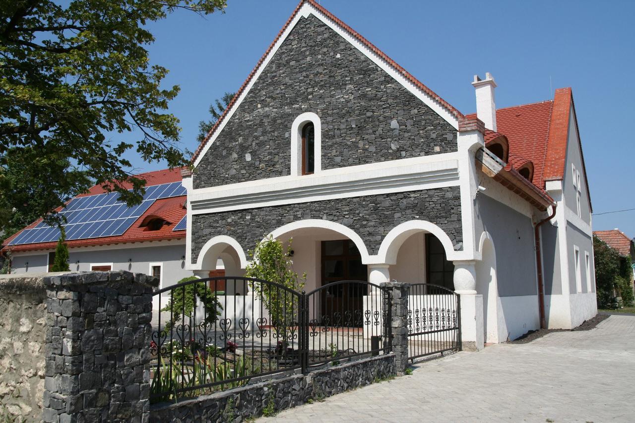 Bed and Breakfast Basaltina Panzio Balatonederics Zewnętrze zdjęcie